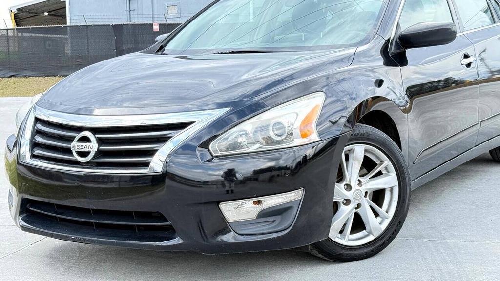 2013 Nissan Altima - $5,850