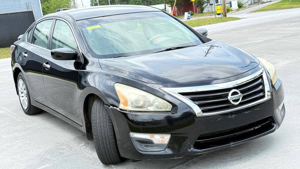2014 Nissan Altima - $4,800
