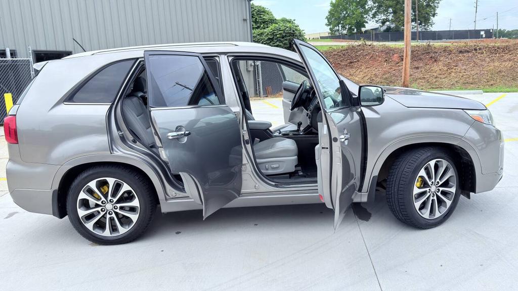 2014 Kia Sorento - $6,850