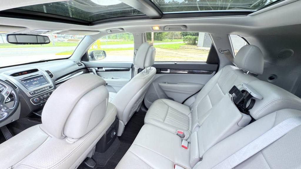 2014 Kia Sorento - $6,850