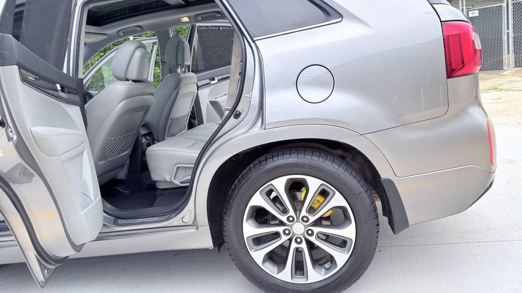 2014 Kia Sorento - $6,850