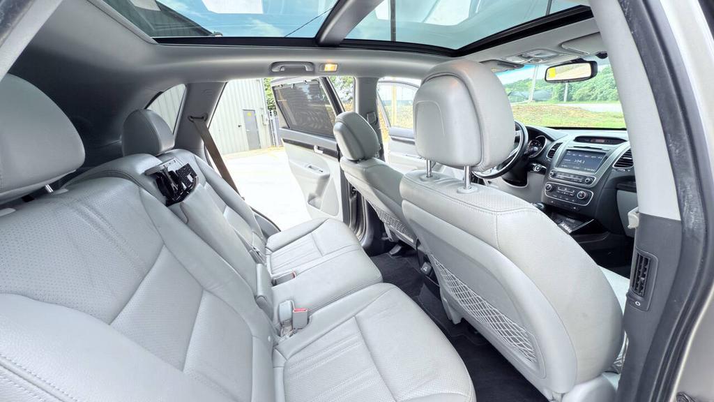 2014 Kia Sorento - $6,850