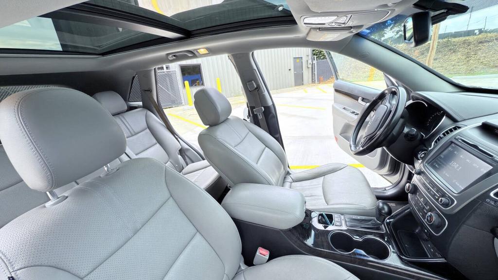 2014 Kia Sorento - $6,850