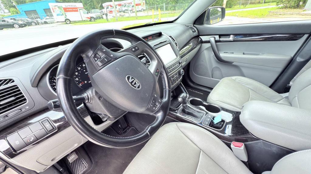 2014 Kia Sorento - $6,850