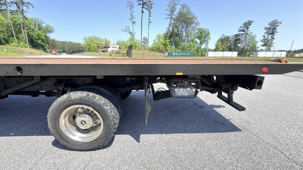 2007 Ford F-650 - $14,800