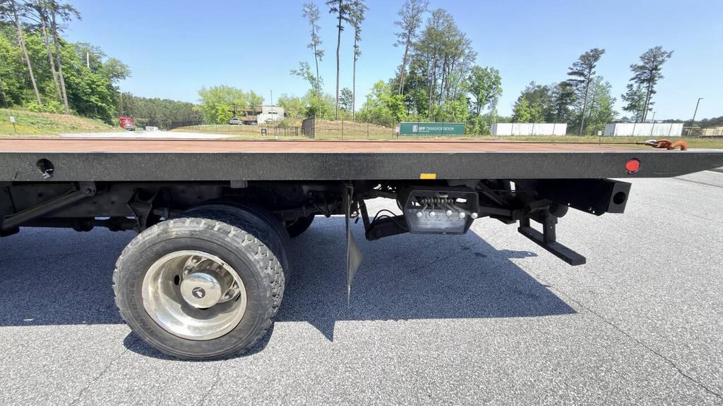 2007 Ford F-650 - $14,800