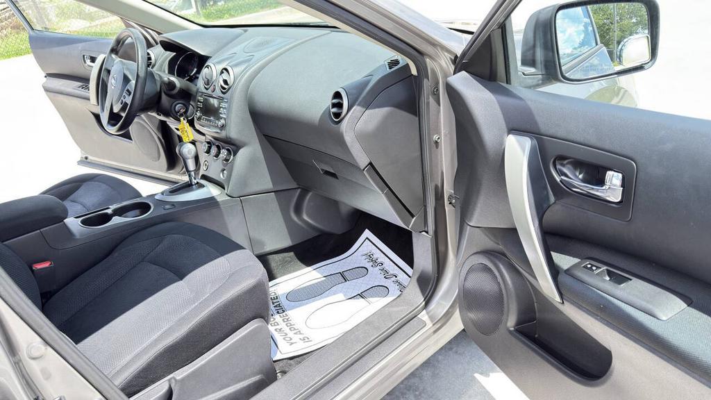 2014 Nissan Rogue - $4,500