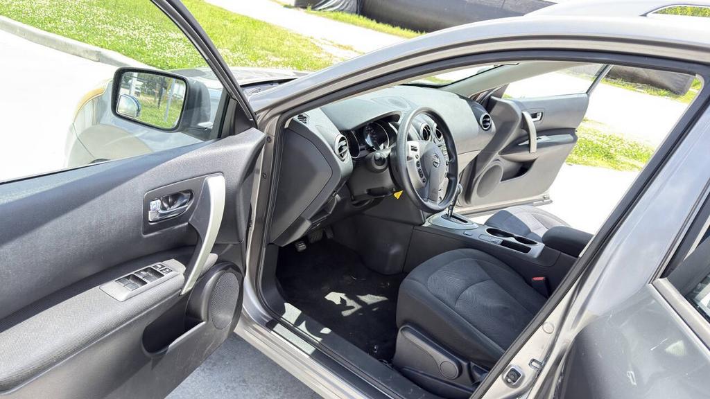 2014 Nissan Rogue - $4,500