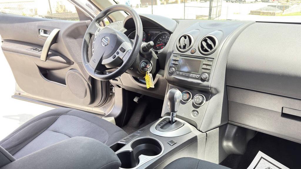 2014 Nissan Rogue - $4,500