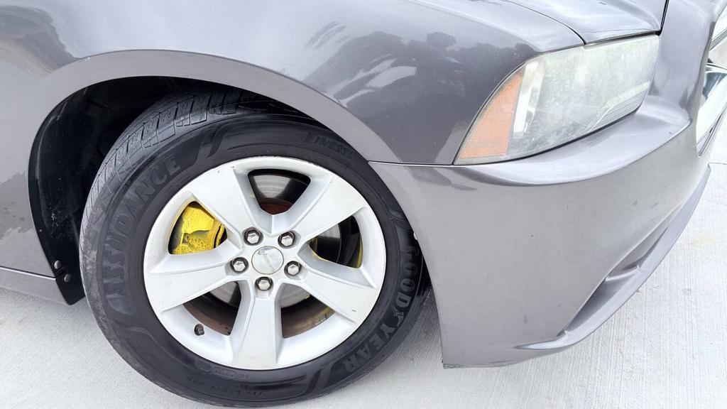 2014 Dodge Charger - $6,300