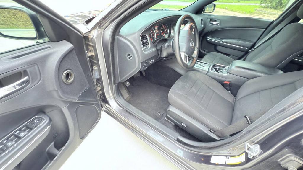 2014 Dodge Charger - $6,300