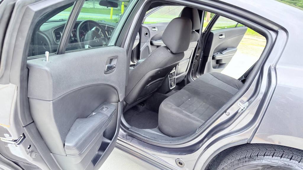 2014 Dodge Charger - $6,300