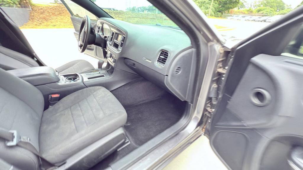 2014 Dodge Charger - $6,300