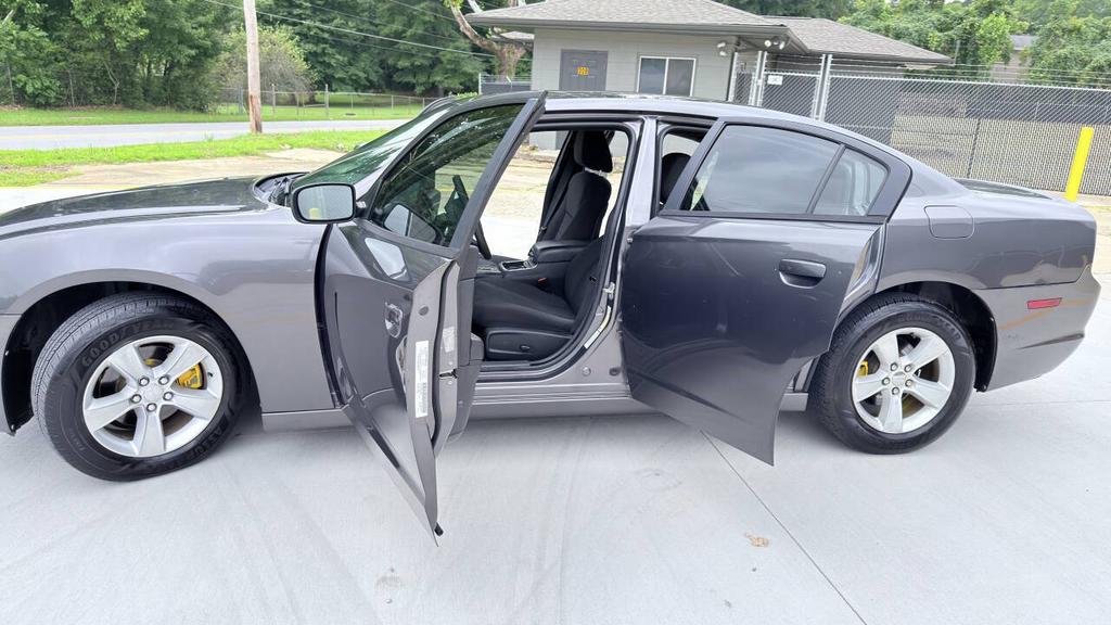 2014 Dodge Charger - $6,300