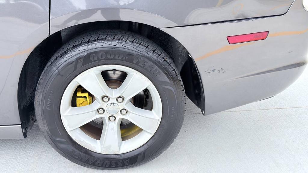2014 Dodge Charger - $6,300