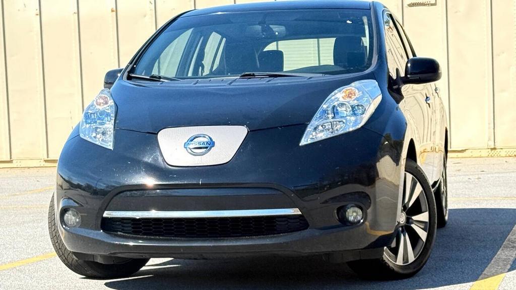 2015 Nissan LEAF - $5,500