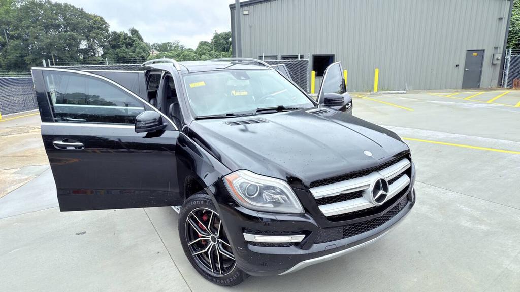 2013 Mercedes-Benz GL-Class - $7,800