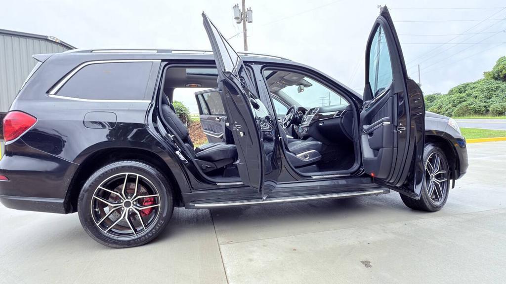 2013 Mercedes-Benz GL-Class - $7,800
