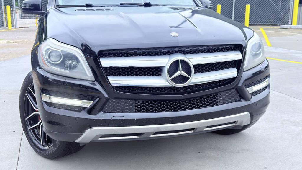 2013 Mercedes-Benz GL-Class - $7,800