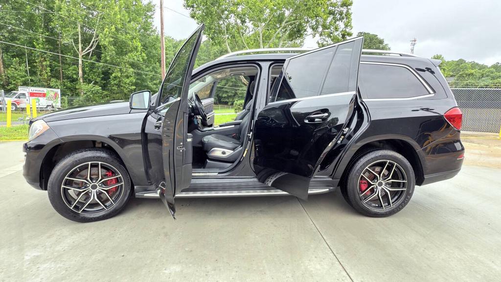2013 Mercedes-Benz GL-Class - $7,800