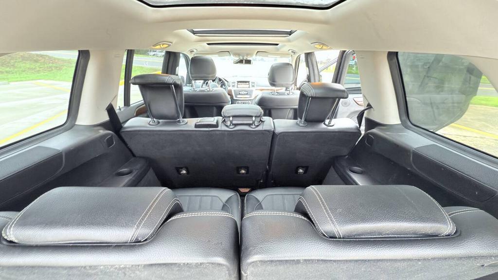 2013 Mercedes-Benz GL-Class - $7,800