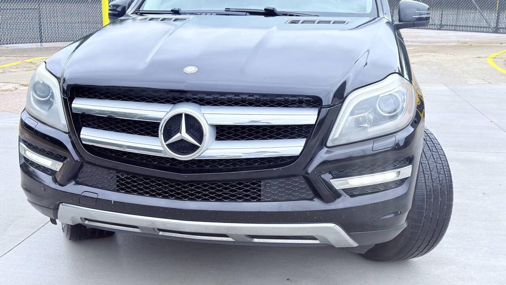 2013 Mercedes-Benz GL-Class - $7,800