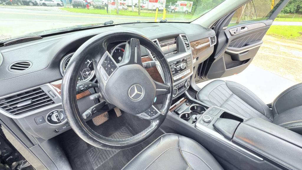 2013 Mercedes-Benz GL-Class - $7,800