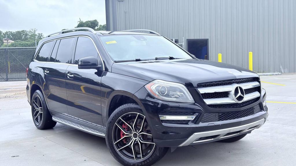 2013 Mercedes-Benz GL-Class - $7,800