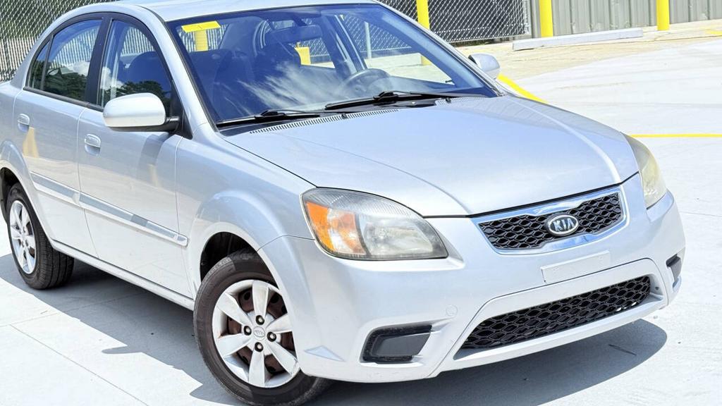 2011 Kia Rio - $3,950