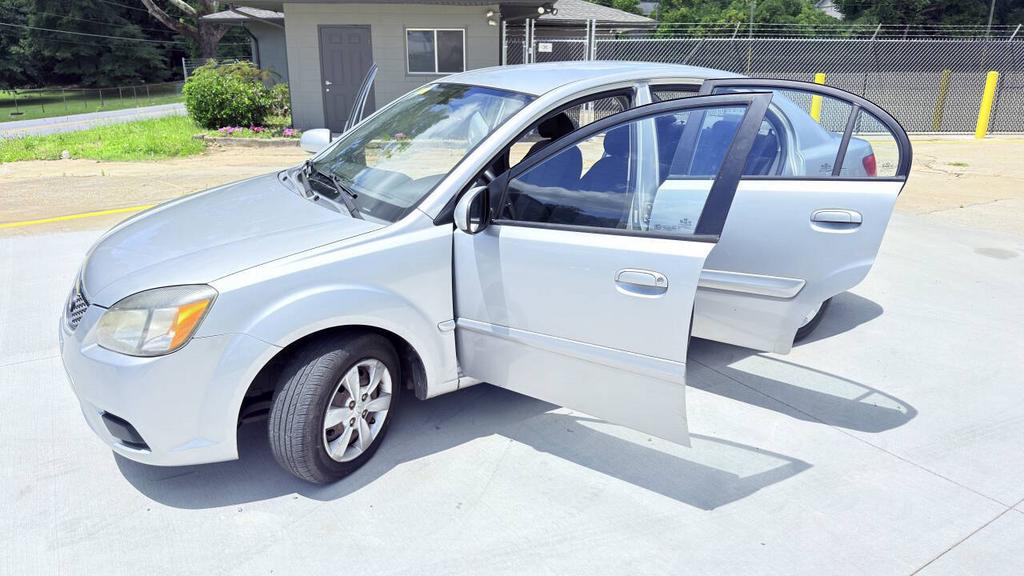 2011 Kia Rio - $3,950