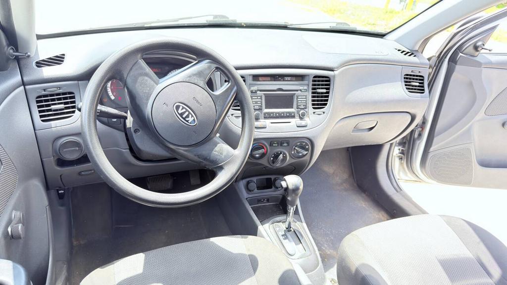 2011 Kia Rio - $3,950
