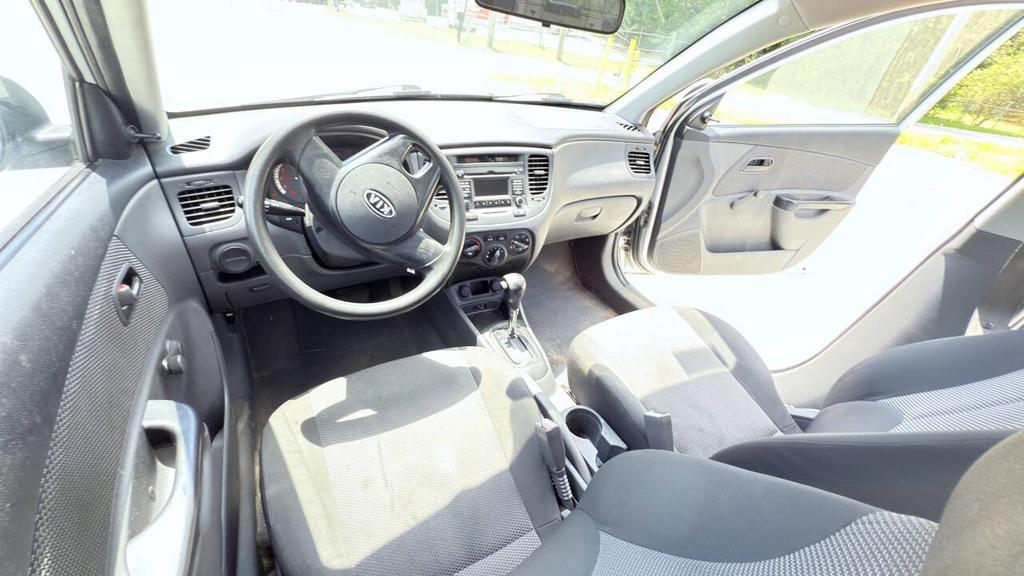 2011 Kia Rio - $3,950