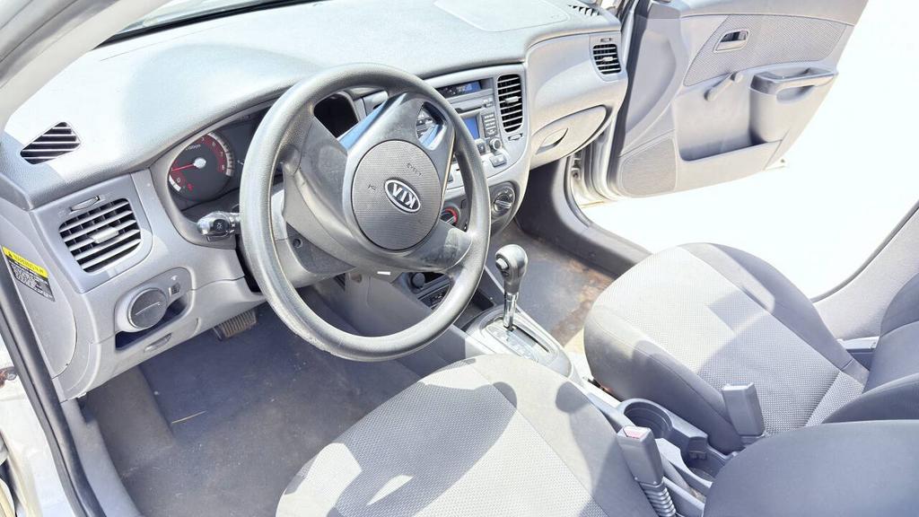 2011 Kia Rio - $3,950