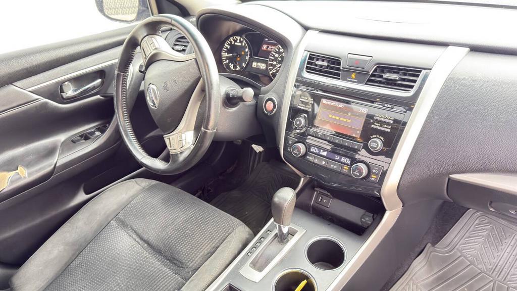 2015 Nissan Altima - $4,900