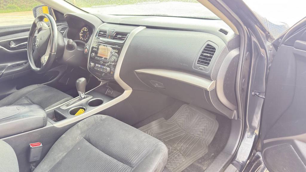 2015 Nissan Altima - $4,900