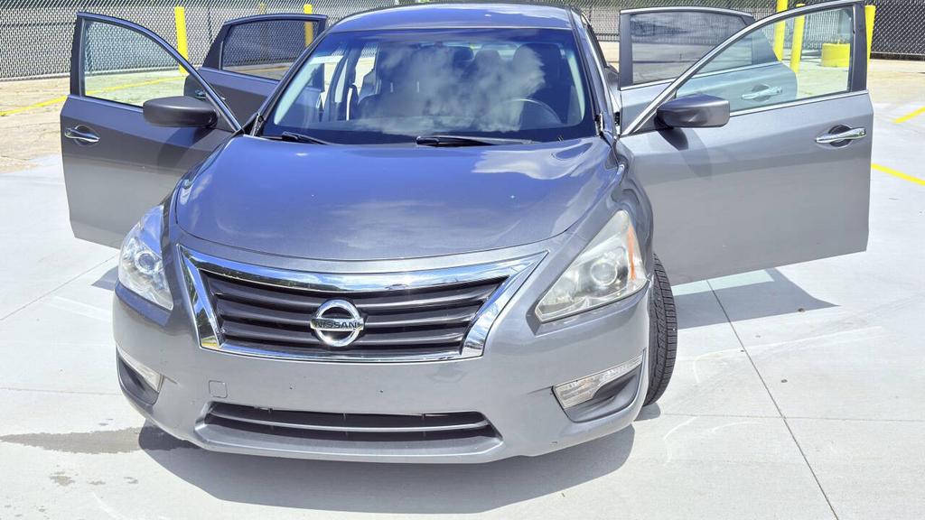 2015 Nissan Altima - $5,800