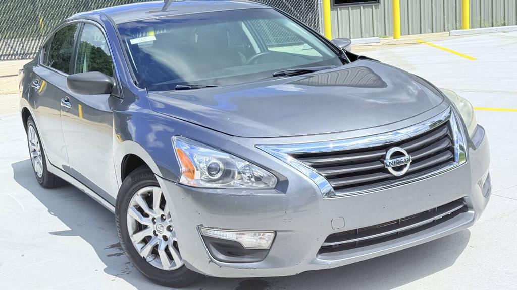 2015 Nissan Altima - $5,800
