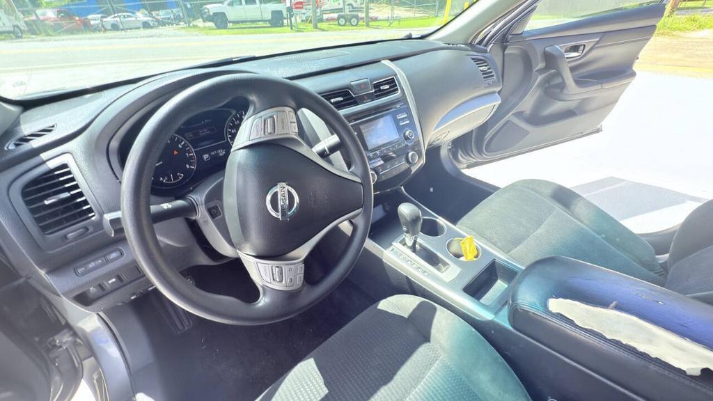 2015 Nissan Altima - $5,800