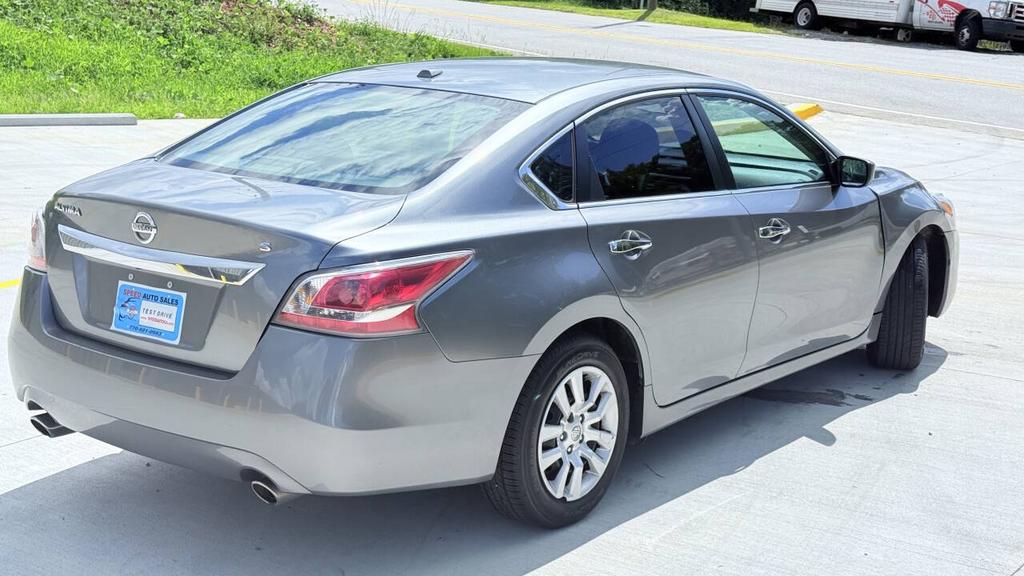 2015 Nissan Altima - $5,800