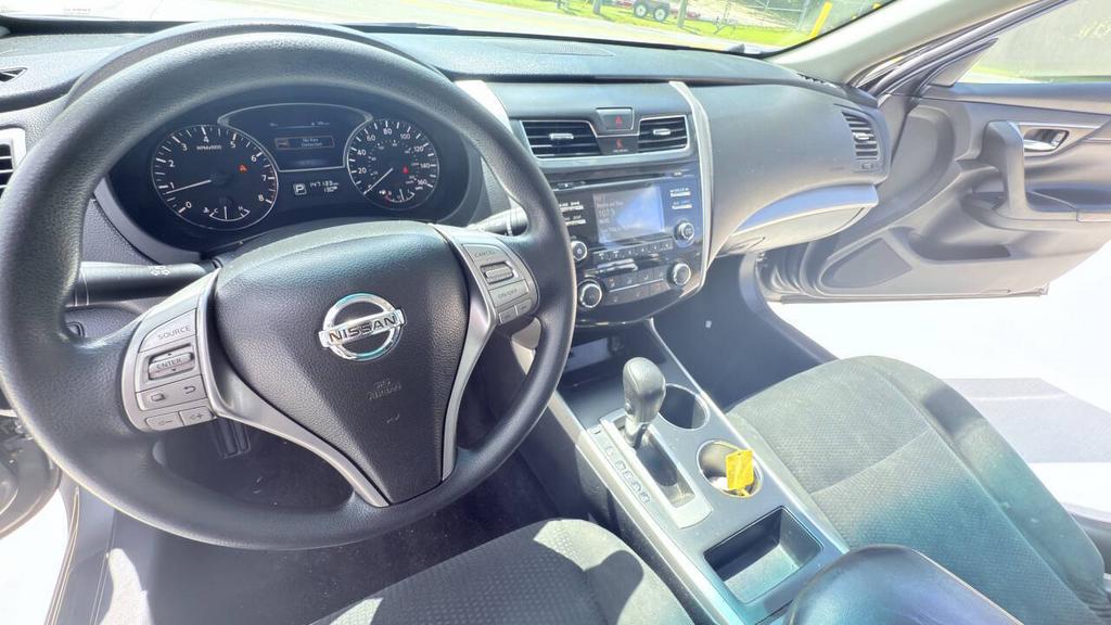 2015 Nissan Altima - $5,800