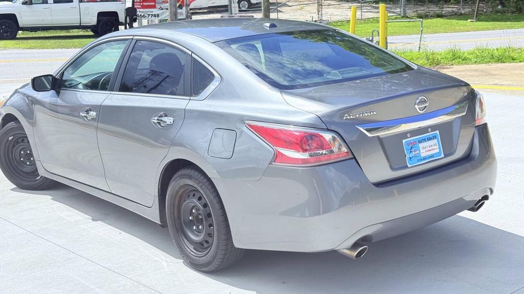 2015 Nissan Altima - $5,800