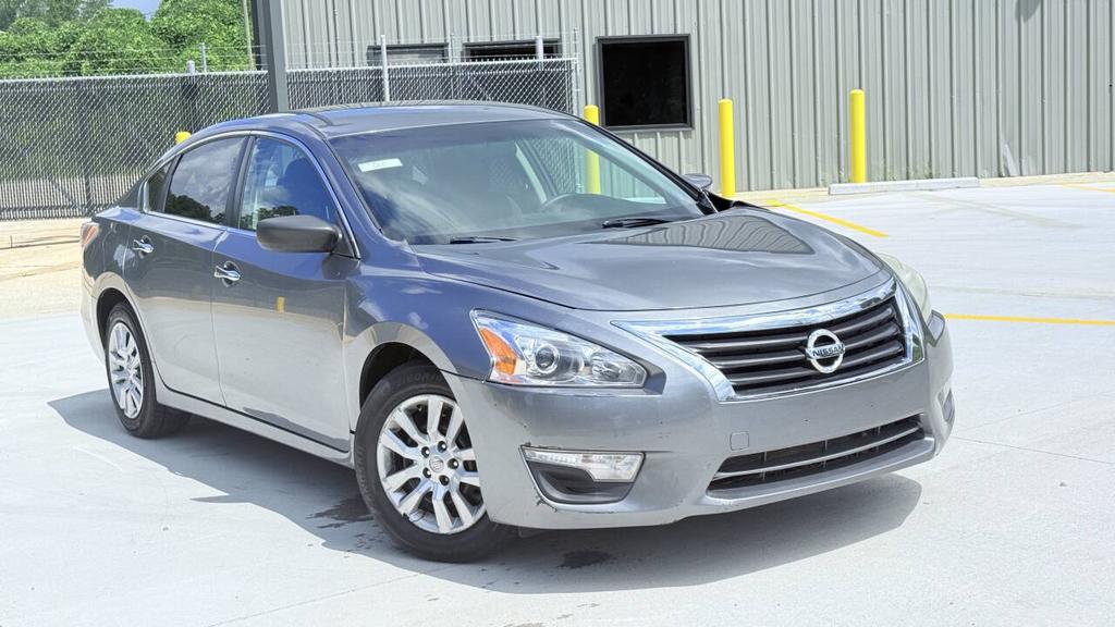 2015 Nissan Altima - $5,800