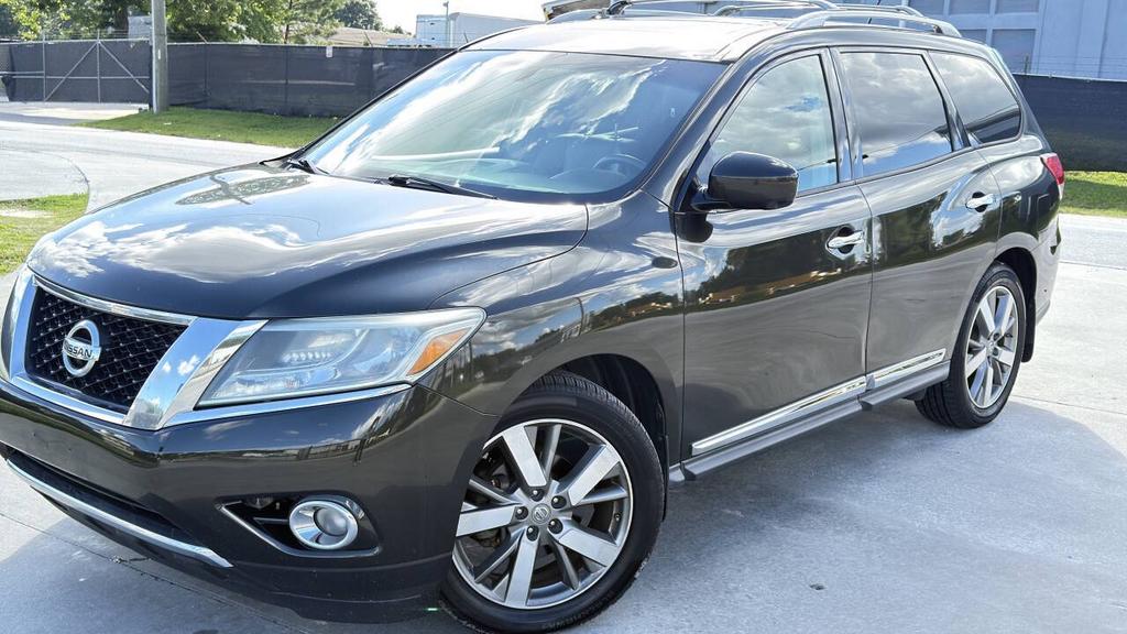 2015 Nissan Pathfinder - $8,500