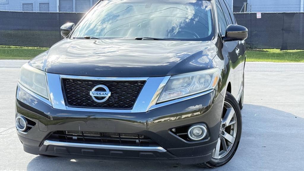 2015 Nissan Pathfinder - $8,500
