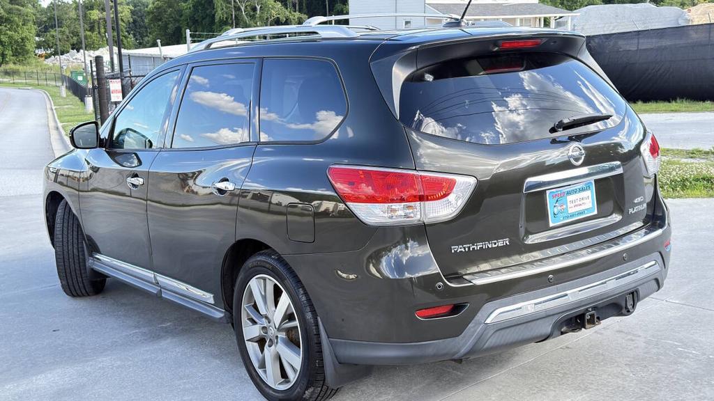 2015 Nissan Pathfinder - $8,500