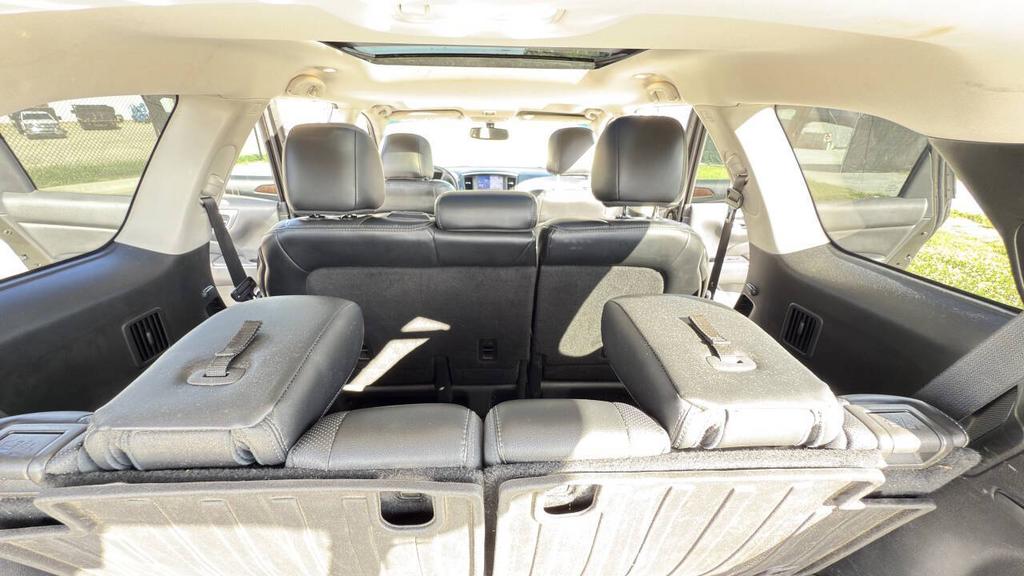 2015 Nissan Pathfinder - $8,500