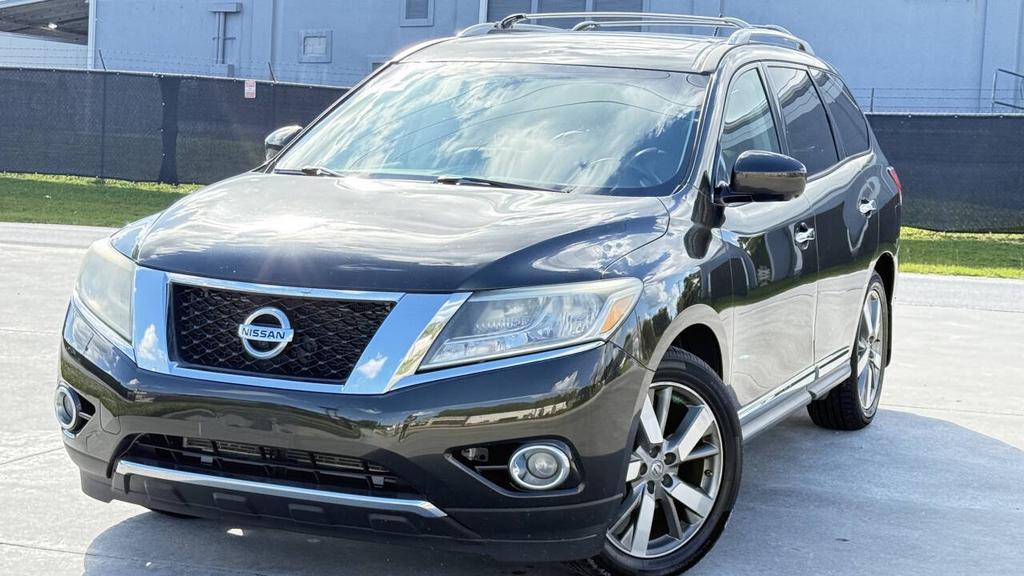 2015 Nissan Pathfinder - $8,500