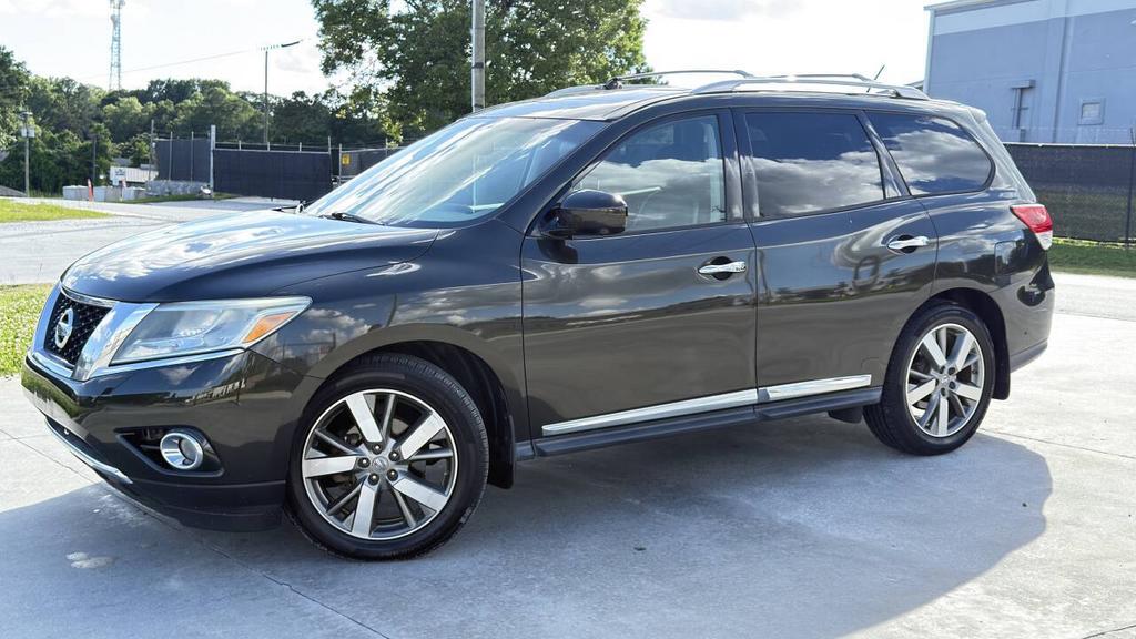 2015 Nissan Pathfinder - $8,500