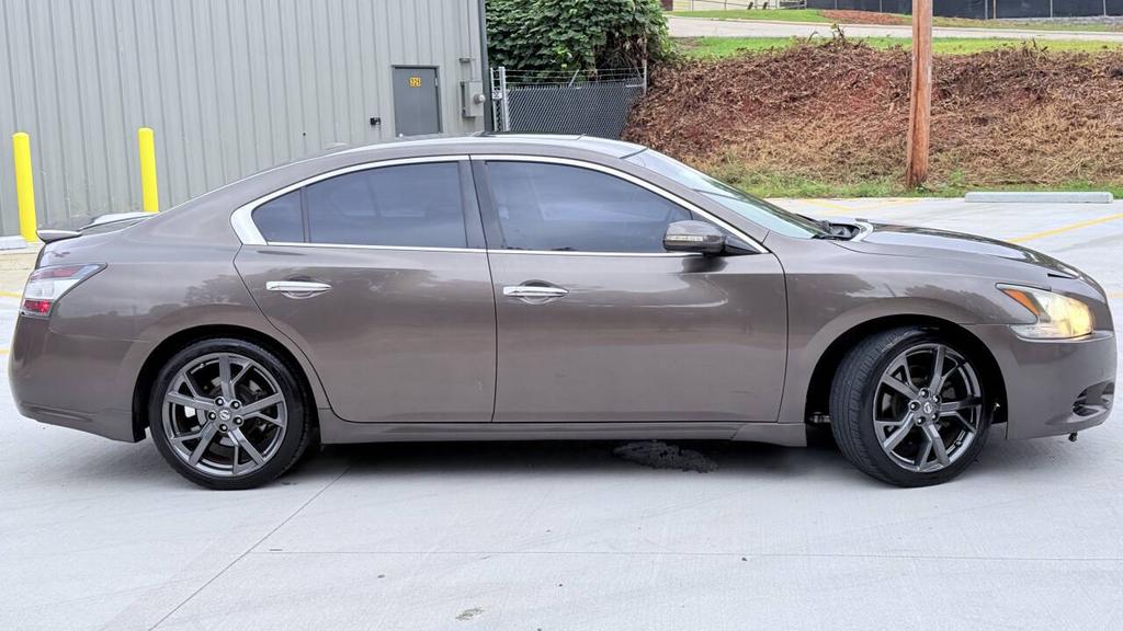 2013 Nissan Maxima - $2,900