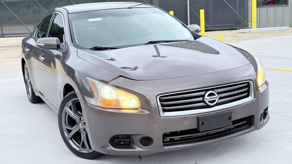 2013 Nissan Maxima - $2,900